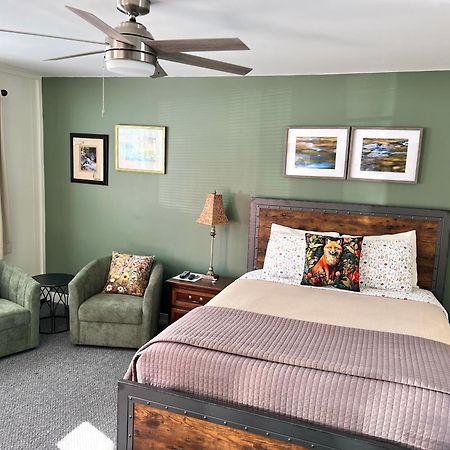 Profile Deluxe Motel Twin Mountain Bagian luar foto