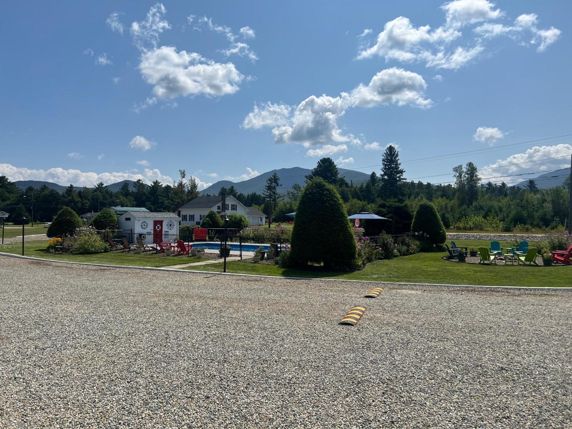 Profile Deluxe Motel Twin Mountain Bagian luar foto