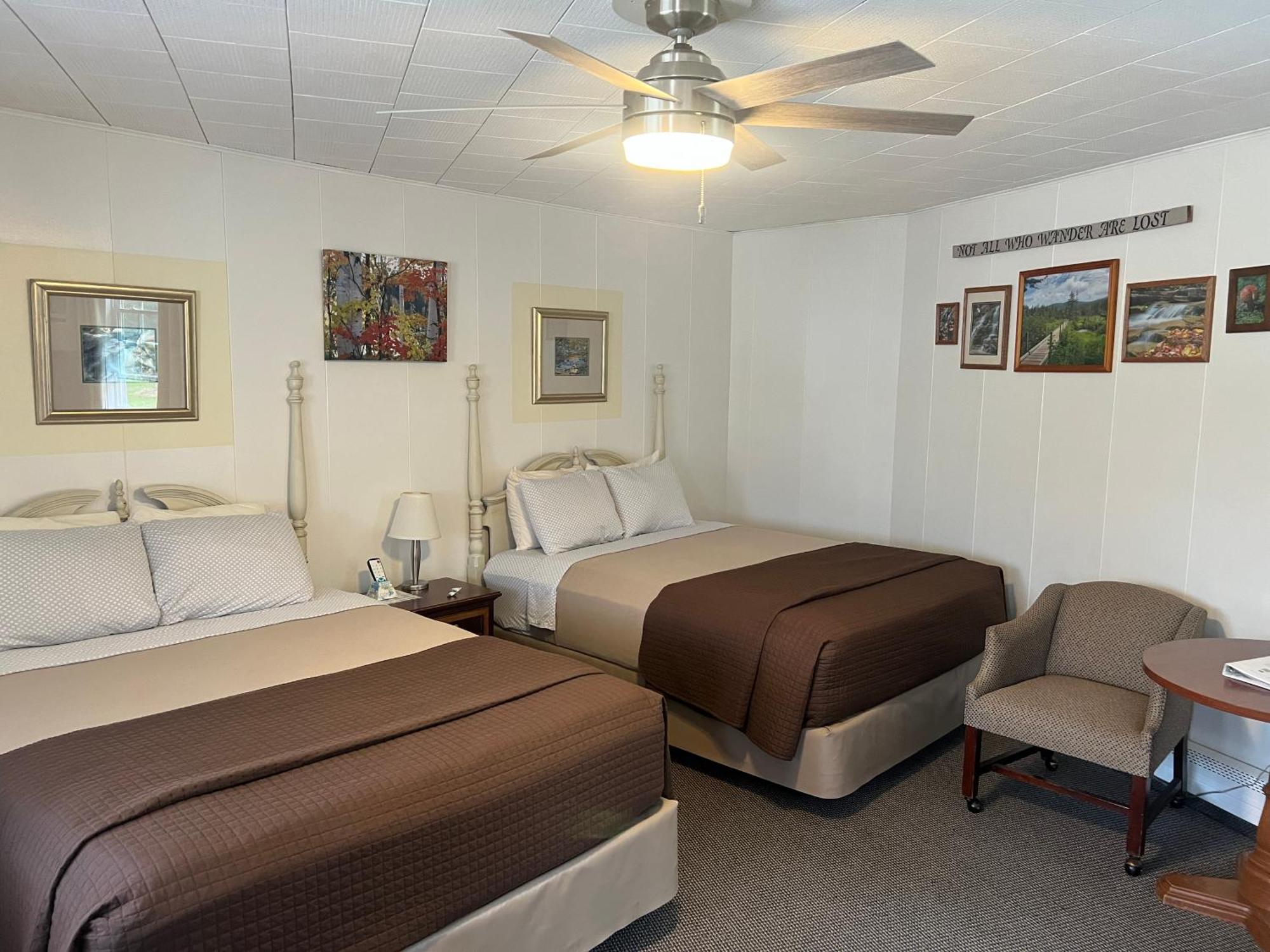 Profile Deluxe Motel Twin Mountain Bagian luar foto